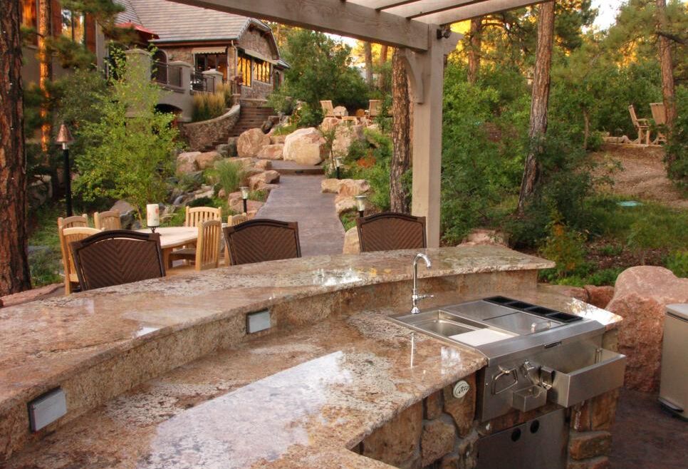 What’s the Best Countertop Material for Outdoor Kitchens?